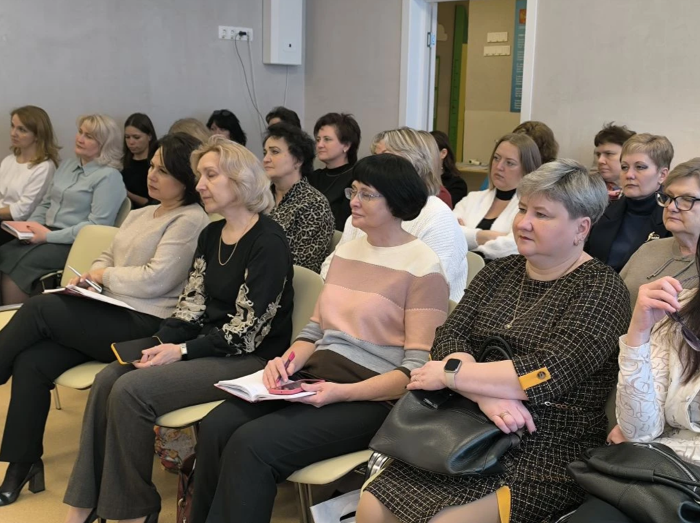 Эксперт представил педагогам новинки издательства «ТЦ СФЕРА» к Году единства народов России